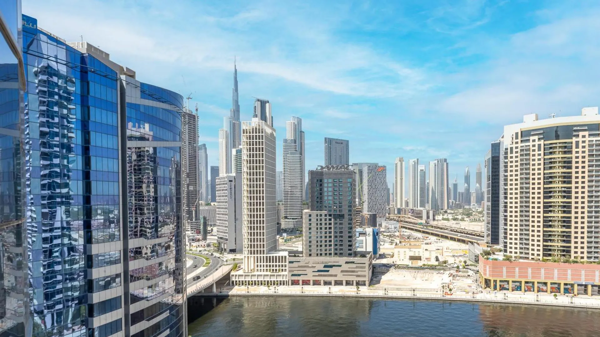 Enjoy Clear Skies 1Br With Burj Khalifa Views Dubaj